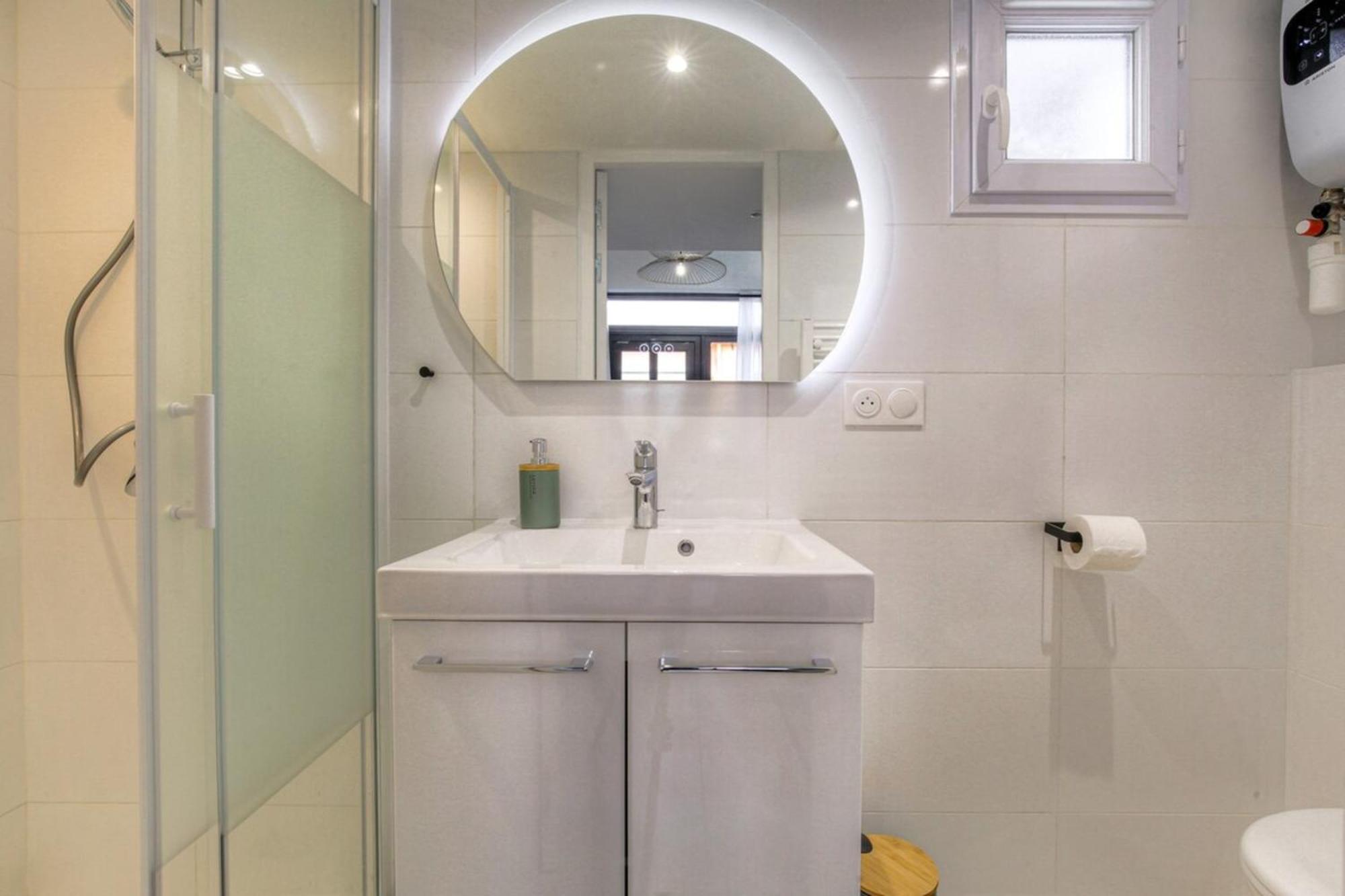 Apartament Atypique Et Reposant Avec Parking Gratuit Villeurbanne Zewnętrze zdjęcie